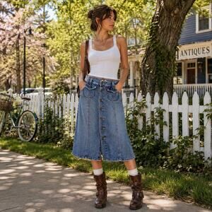 Vintage Levi's Jean Skirt Sz 10 Button Front Denim Midi Pockets 90s Retro Mod
